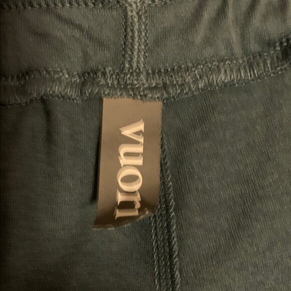 Vuori Women’s Green Performance JoggersSize L, Excellent Condition - Picture 2 of 5